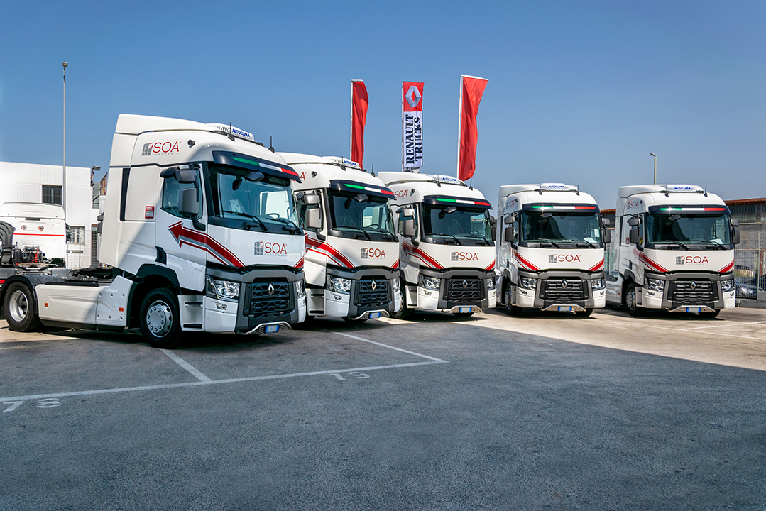 SOA Corporate riconferma la fiducia nella Losanga con cinque nuove unità Renault Trucks T High