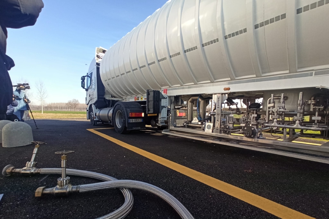Parte il primo impianto agricolo in Italia di biometano liquefatto e anidride carbonica biogenica